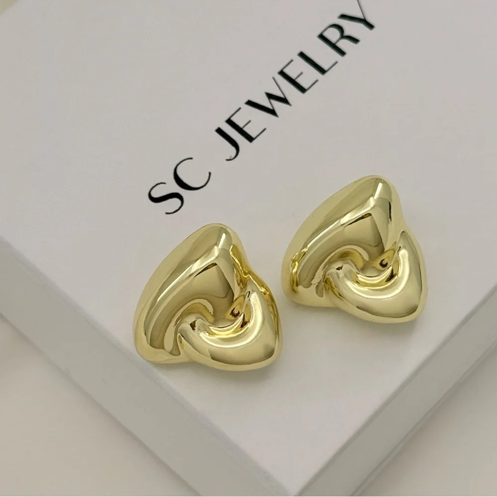 Abstract Swirl Stud Earrings | 14K Gold Plated | Modern Luxury Jewelry
